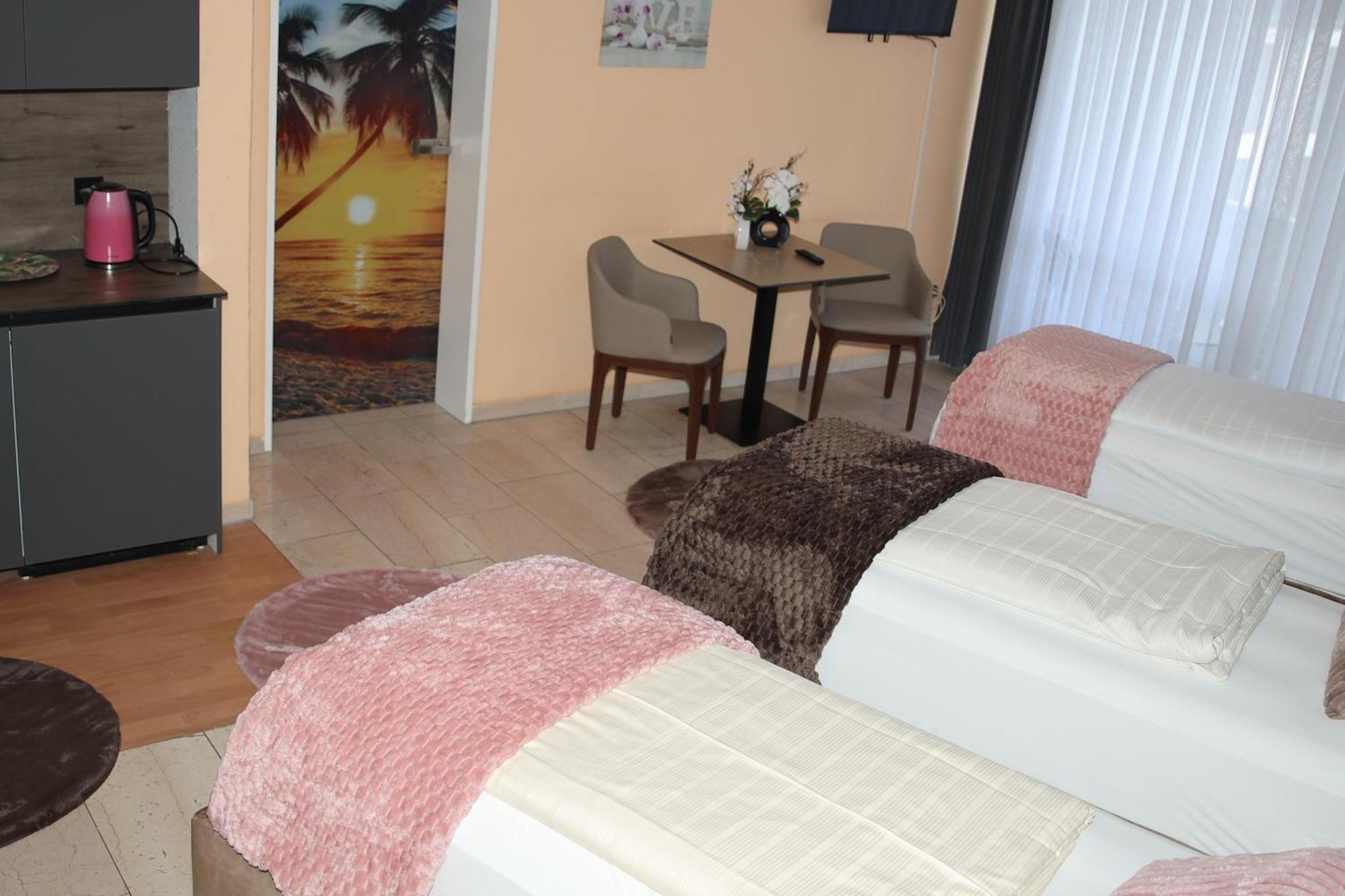 Hotel Hafez Bad Salzuflen Ngoại thất bức ảnh