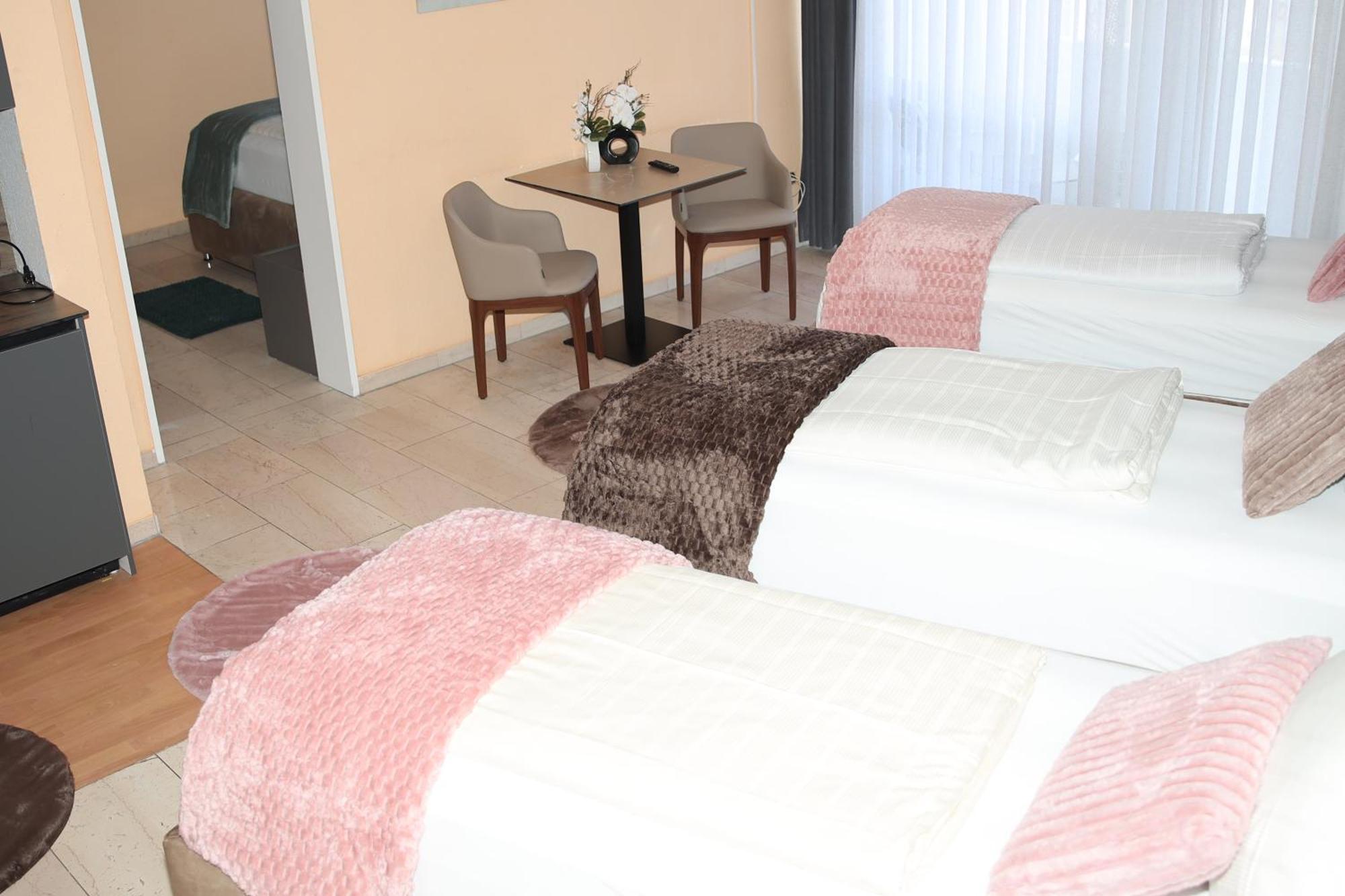 Hotel Hafez Bad Salzuflen Ngoại thất bức ảnh
