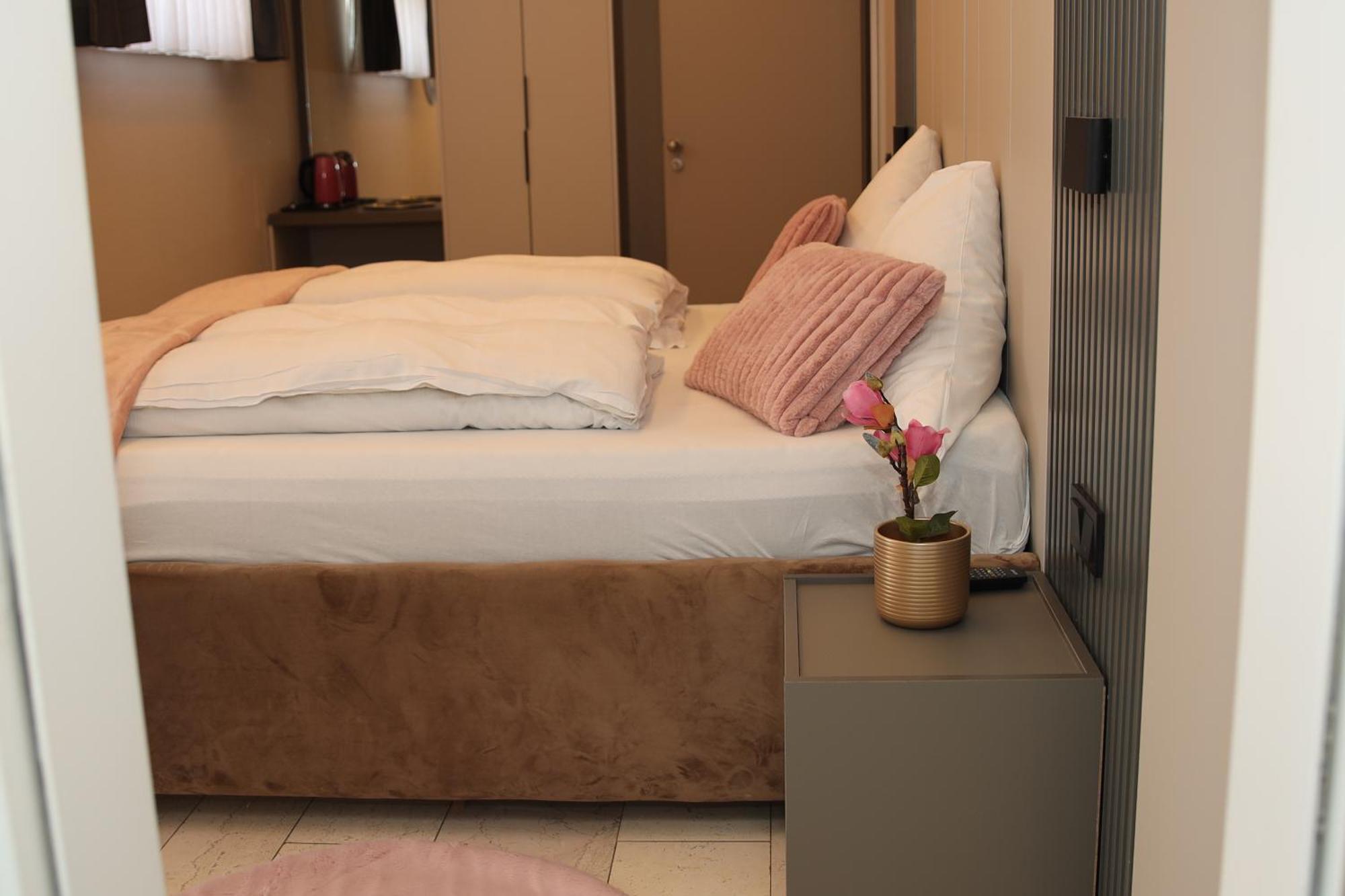 Hotel Hafez Bad Salzuflen Ngoại thất bức ảnh