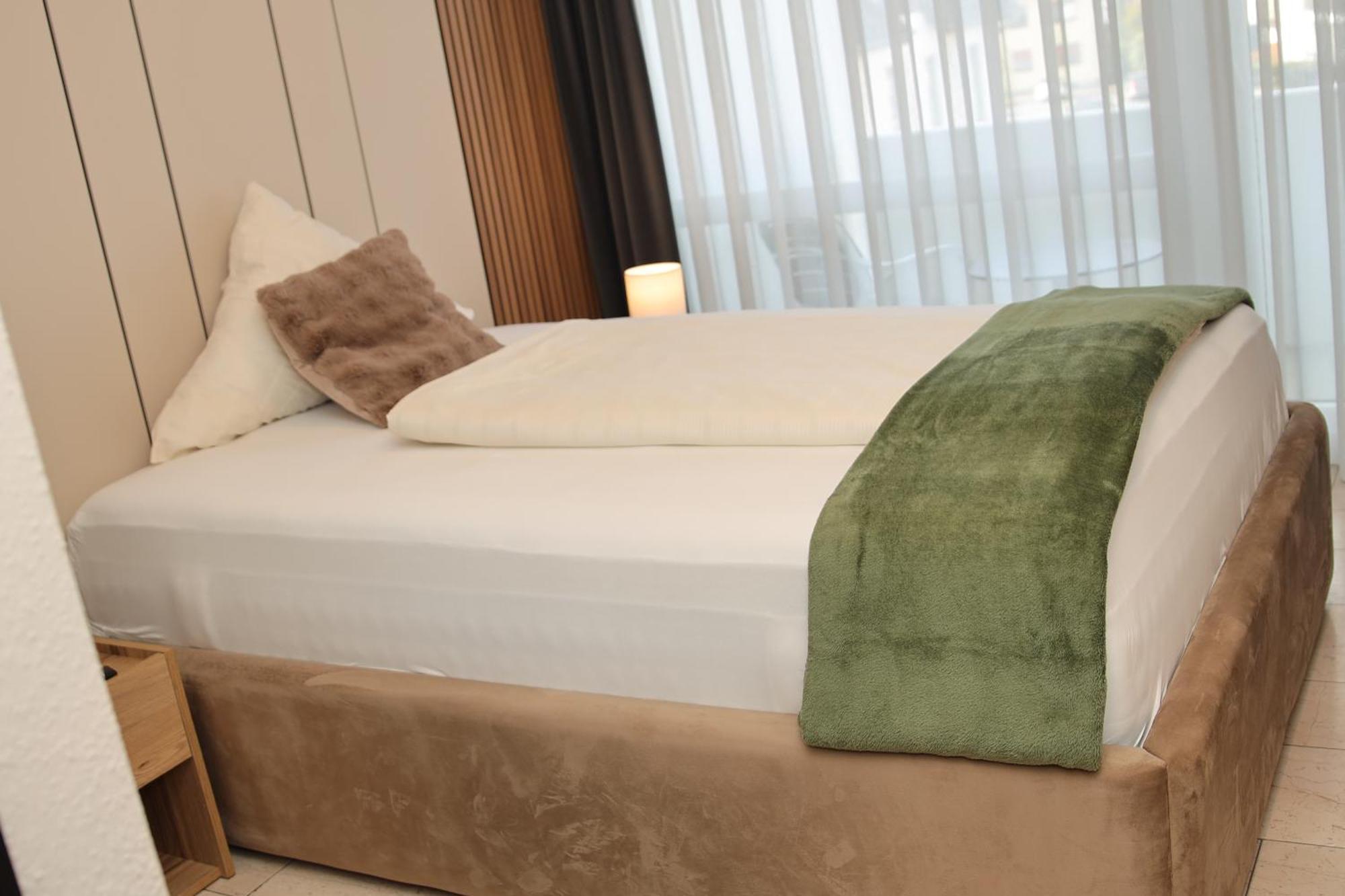 Hotel Hafez Bad Salzuflen Ngoại thất bức ảnh