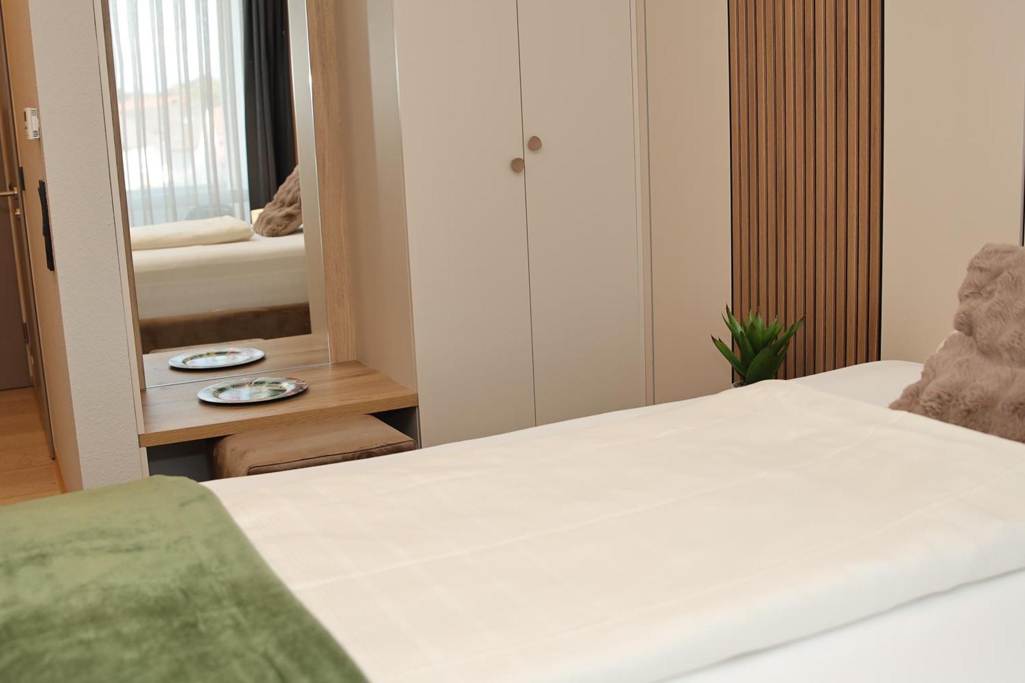 Hotel Hafez Bad Salzuflen Ngoại thất bức ảnh
