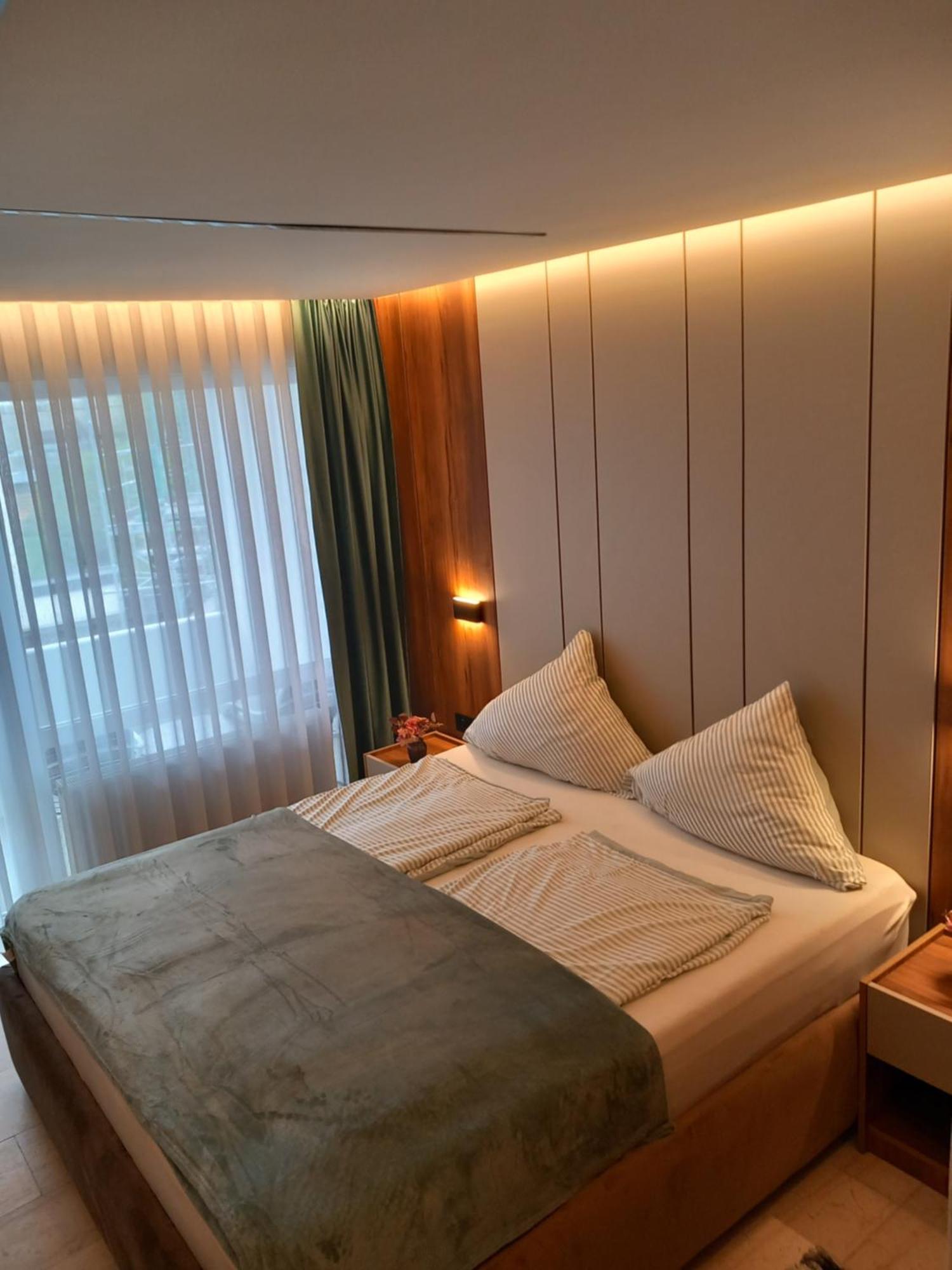 Hotel Hafez Bad Salzuflen Ngoại thất bức ảnh