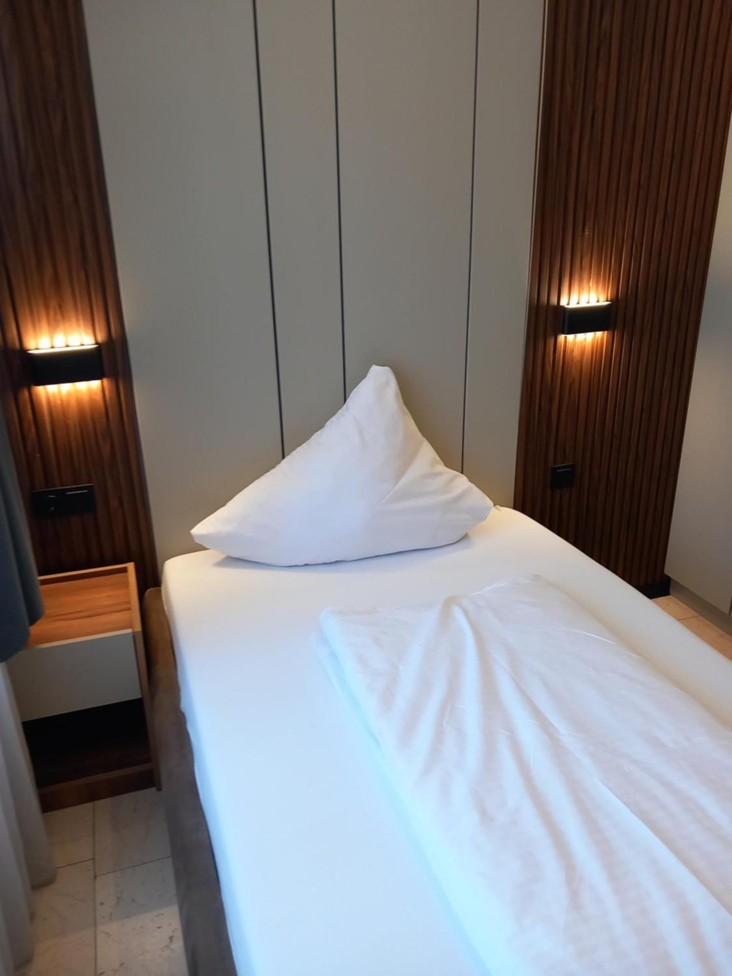 Hotel Hafez Bad Salzuflen Ngoại thất bức ảnh