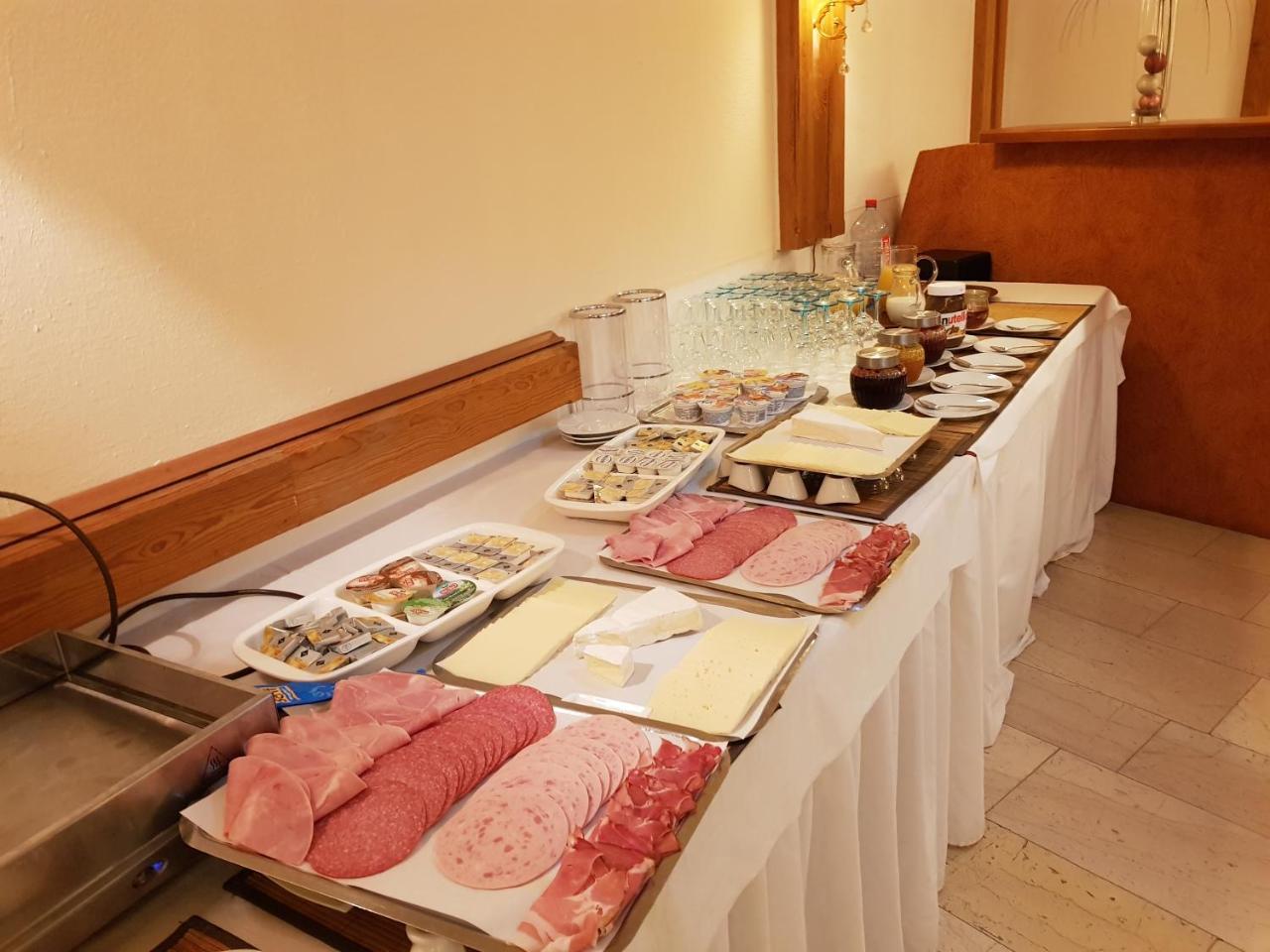 Hotel Hafez Bad Salzuflen Ngoại thất bức ảnh